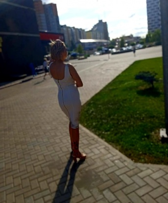 Нежная и игривая девушка приглашает в гости для приятного времяпрепровождения. Обещаю, ты будешь доволен! 13975, 25 лет